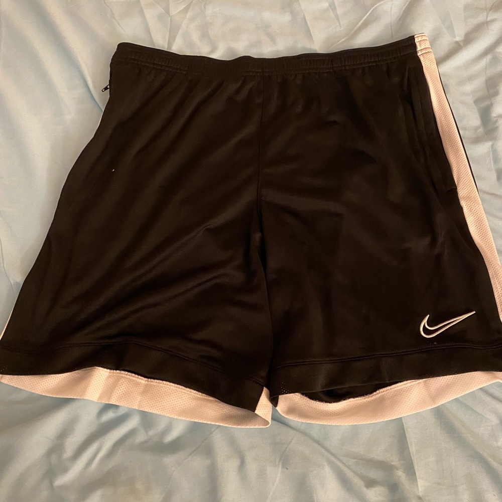 Men’s dry fit black shorts